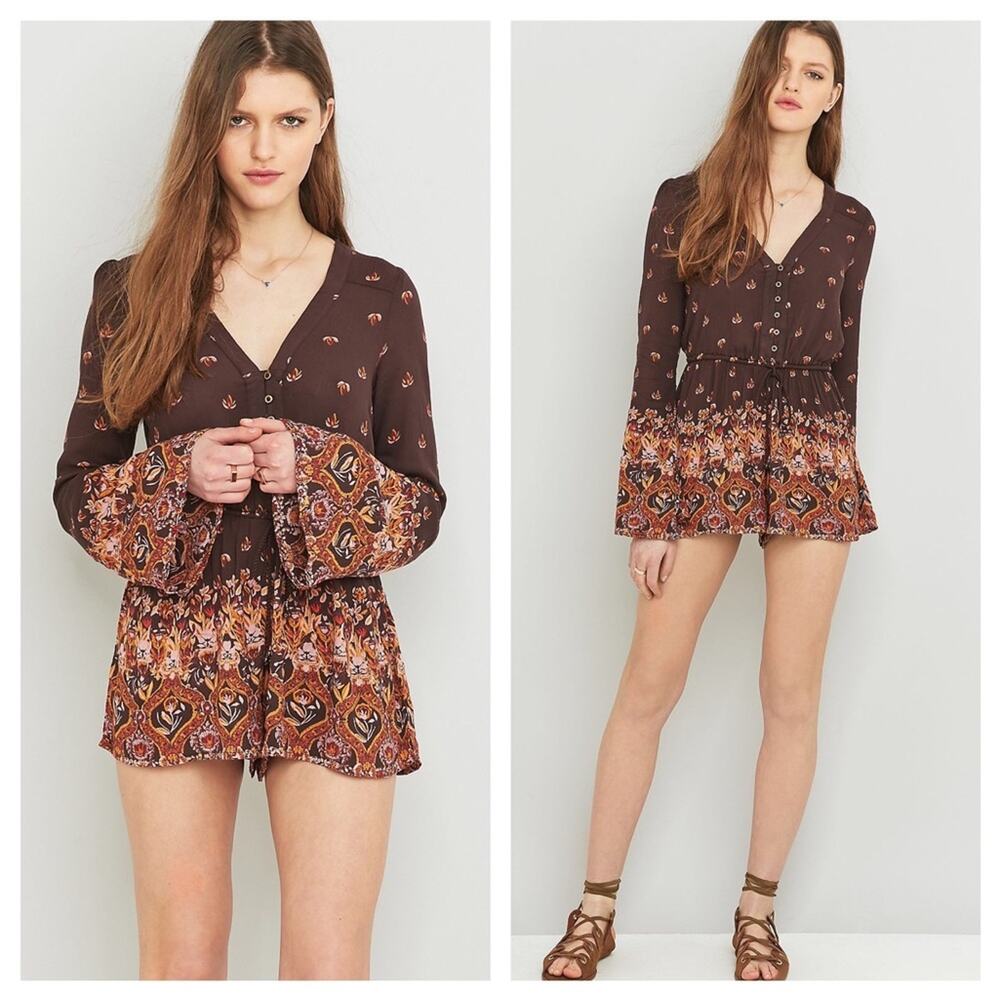 Urban Outfitters Ecote Helena Romper Small Brown Floral Boho Bell Sleeve